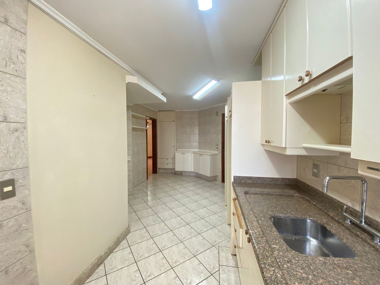 Apartamento[ NumeroQuarto] Centro Florianópolis Urbano Salles: 