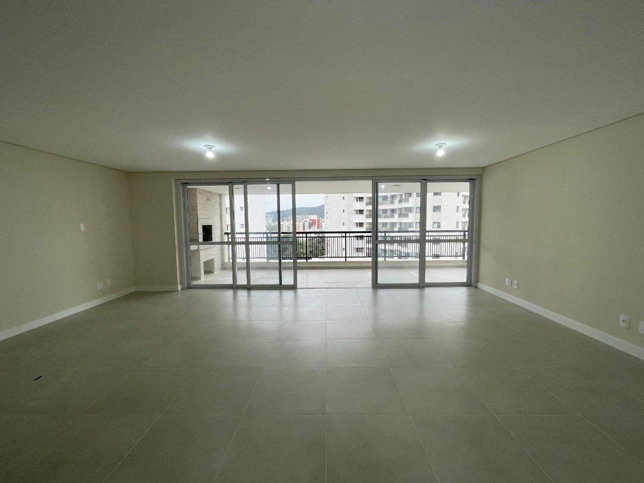 Apartamento[ NumeroQuarto] Itacorubi Florianópolis Jardins de Bordeaux: 