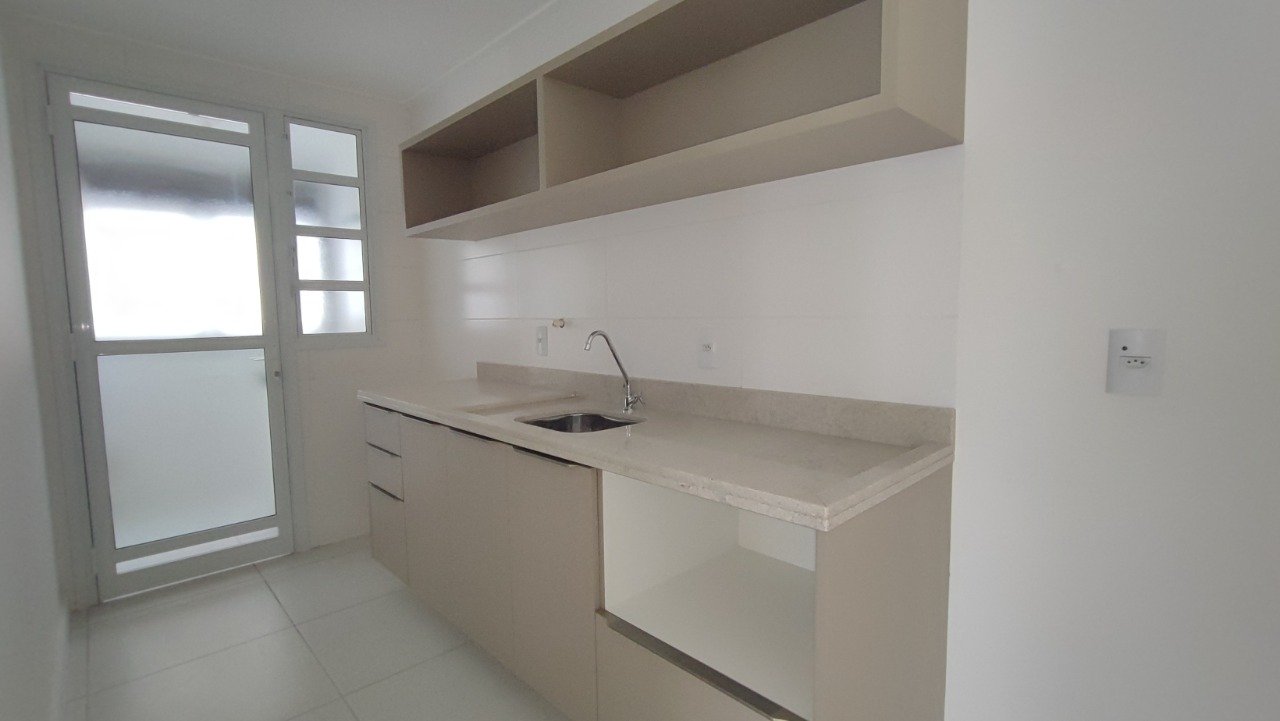 Apartamento[ NumeroQuarto] Itacorubi Florianópolis Plaza Mediterrâneo: 