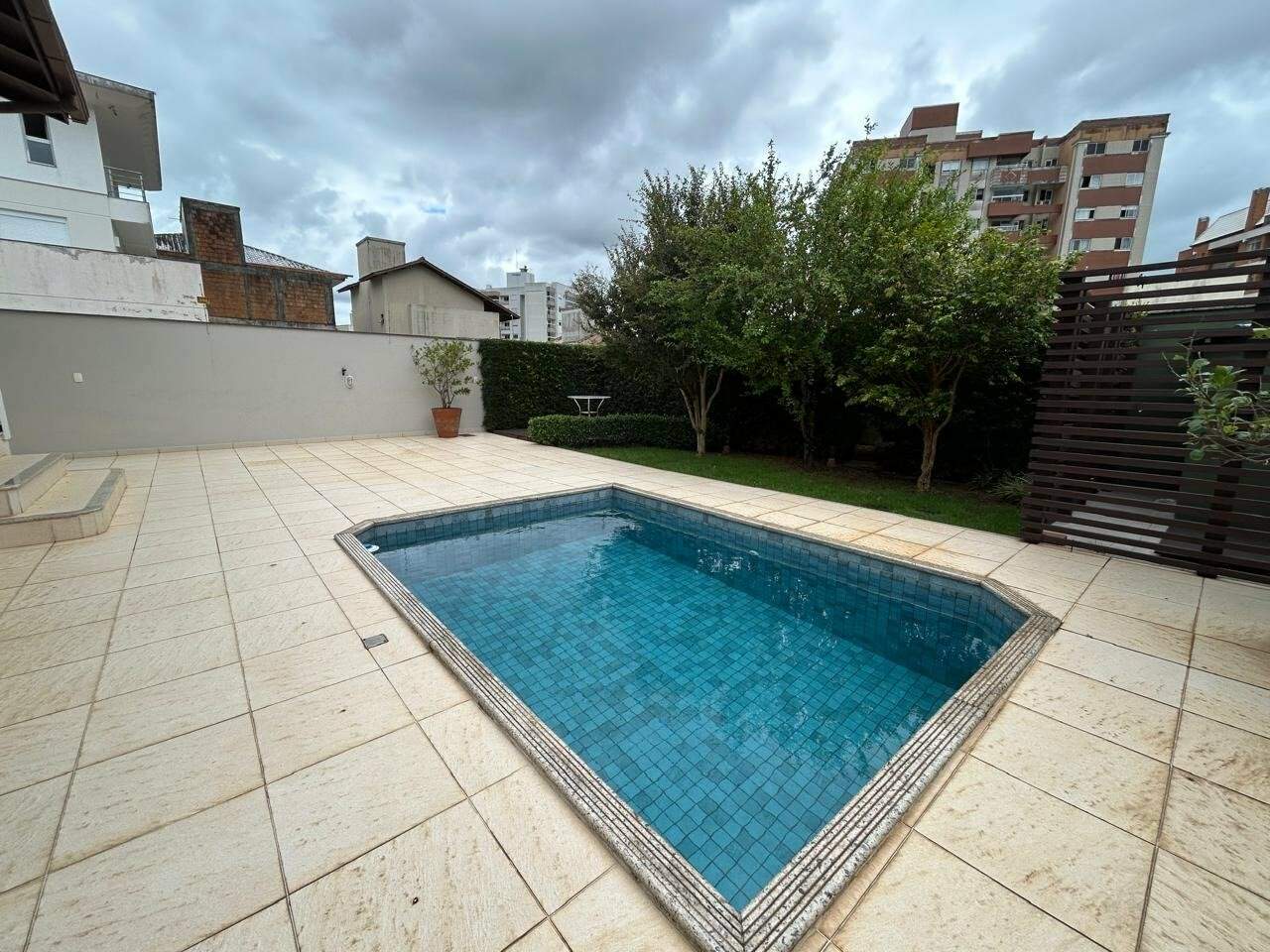 Casa[ NumeroQuarto] Córrego Grande Florianópolis : 