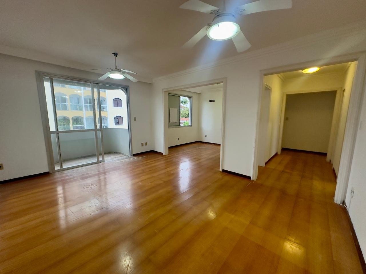 Apartamento[ NumeroQuarto] Centro Florianópolis Mona Lisa: 