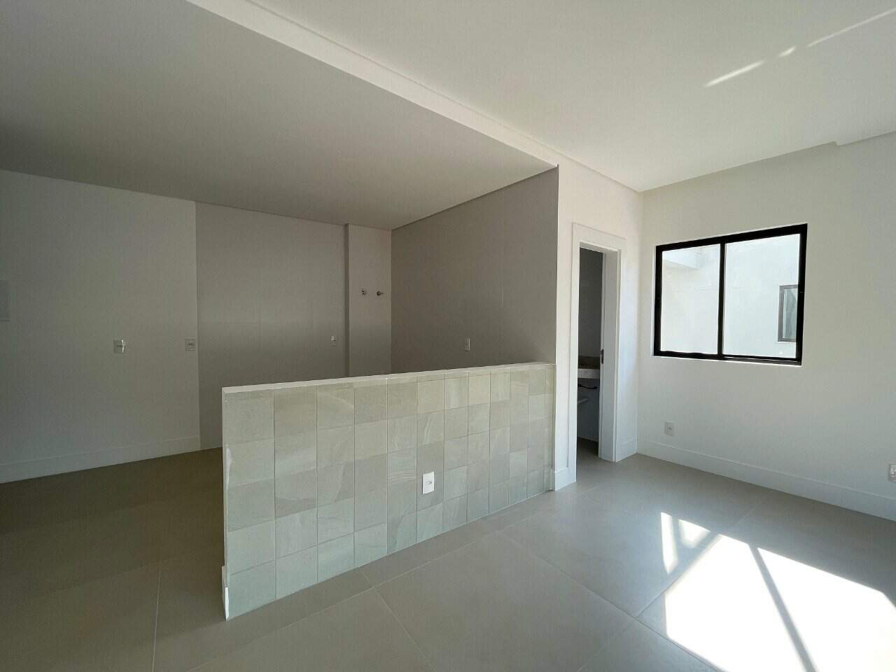 Estúdio[ NumeroQuarto] Saco Grande Florianópolis La Spezia: 