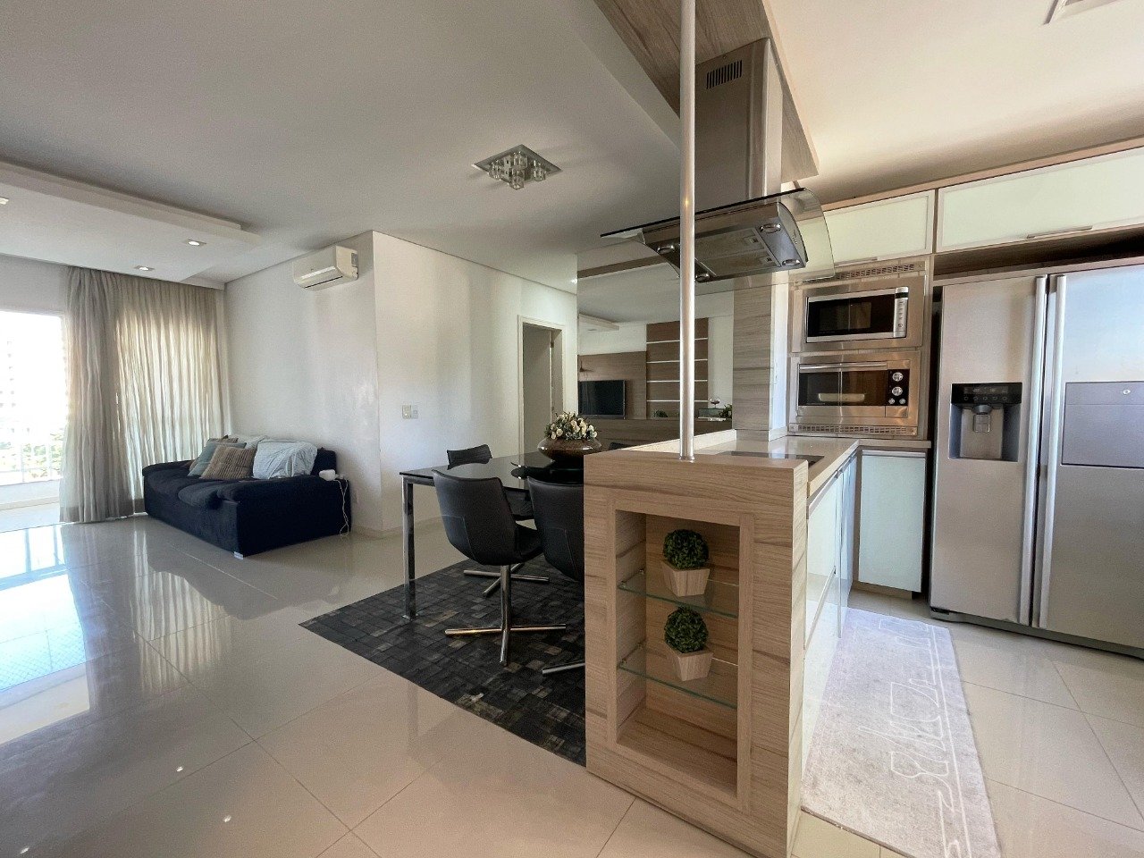 Apartamento[ NumeroQuarto] Coqueiros Florianópolis Gualter de Freitas Tibau: 