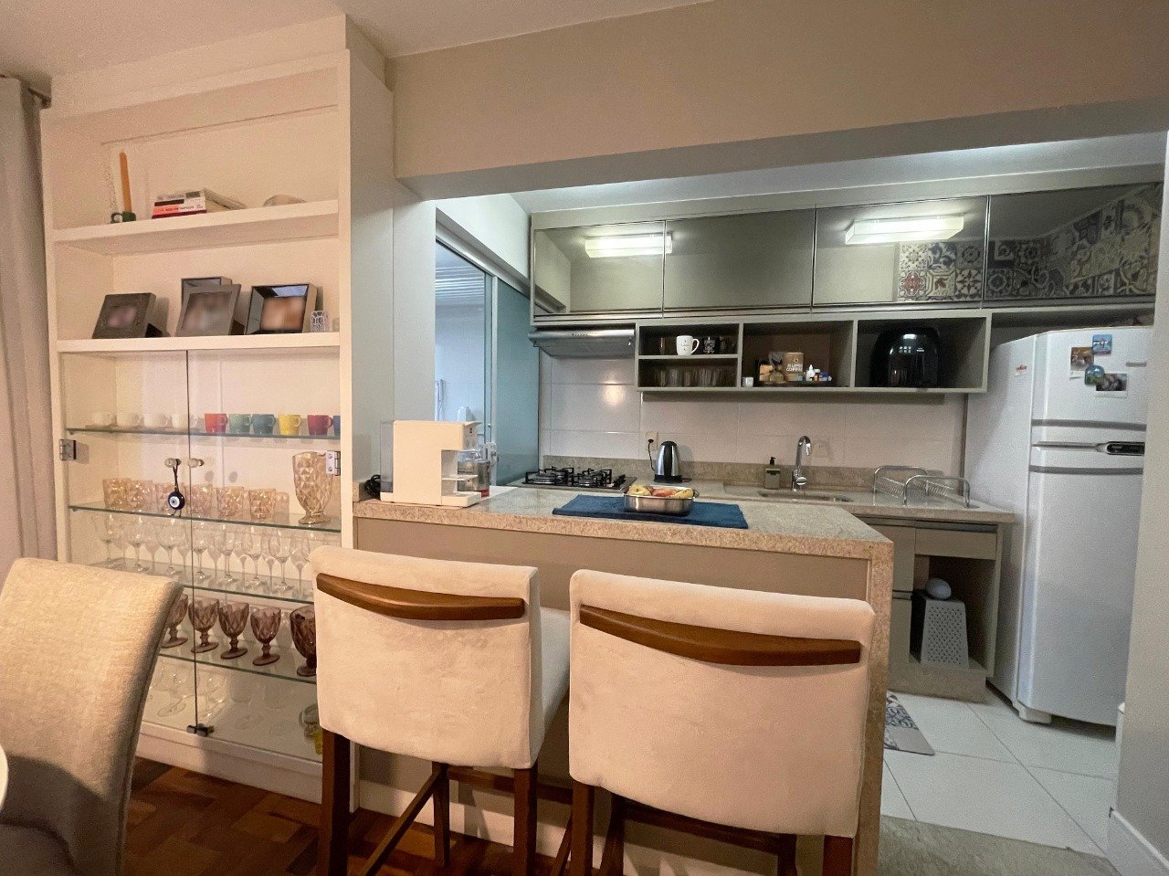 Apartamento[ NumeroQuarto] Centro Florianópolis Versalhes: 