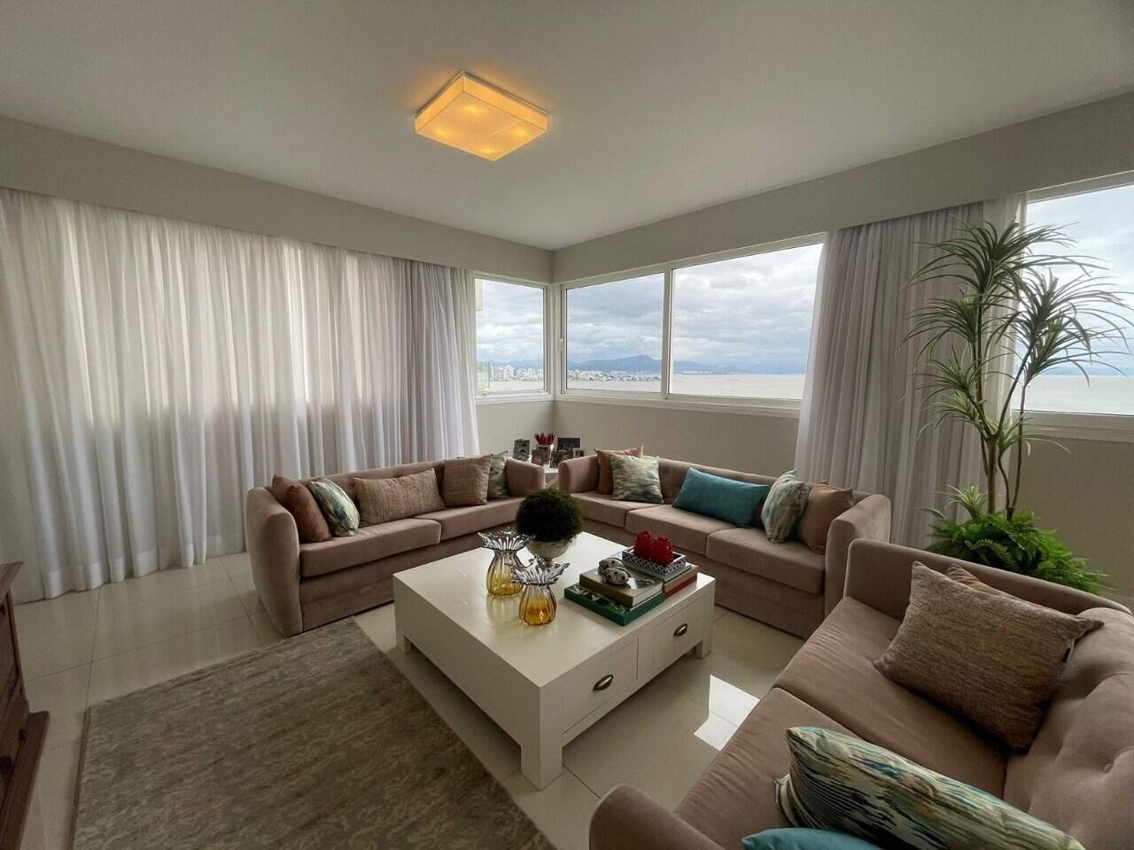 Cobertura duplex[ NumeroQuarto] Centro Florianópolis Principe de Gales: 