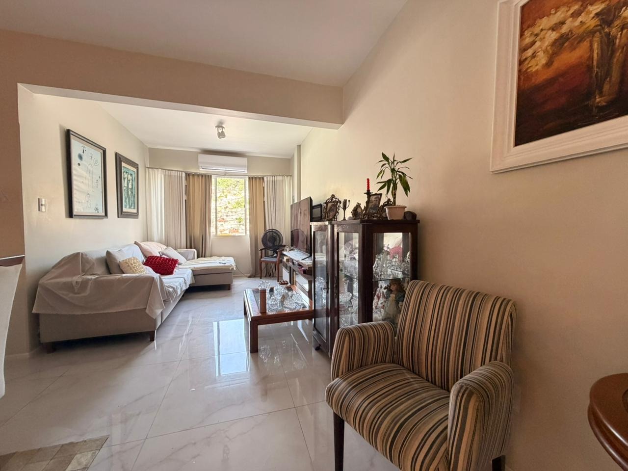 Apartamento[ NumeroQuarto] Centro Florianópolis Solar do Faial: 