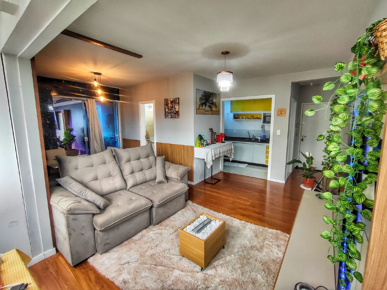 Apartamento[ NumeroQuarto] Coqueiros Florianópolis Long Beach: 