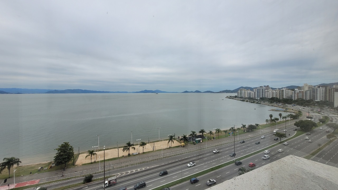 Cobertura duplex[ NumeroQuarto] Centro Florianópolis Andrea: 