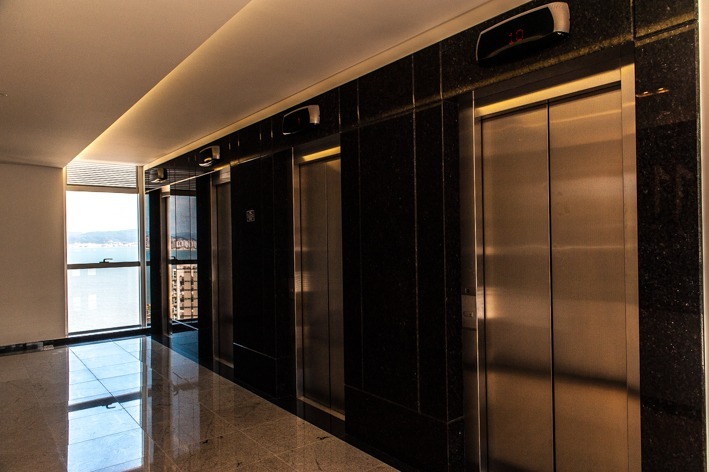 Salas/Conjuntos[ NumeroQuarto] Centro Florianópolis Koerich Beiramar Office: 