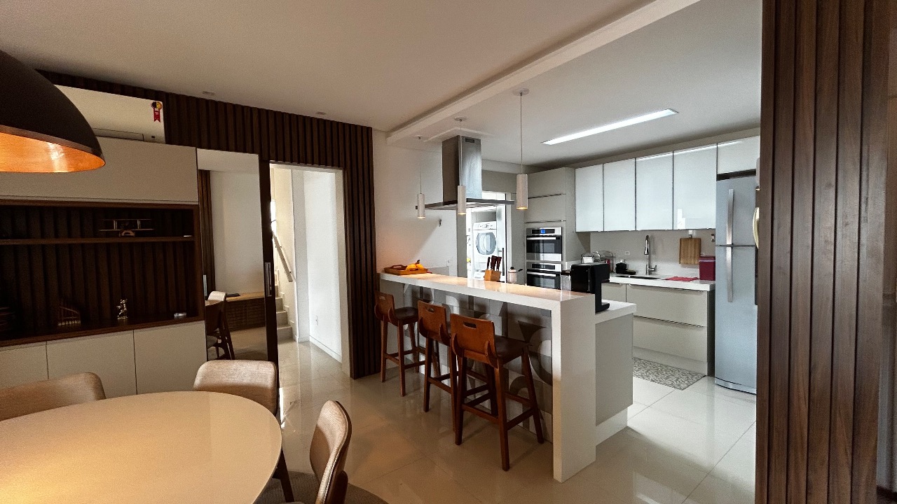 Cobertura duplex[ NumeroQuarto] Balneário do Estreito Florianópolis La Spezia: 