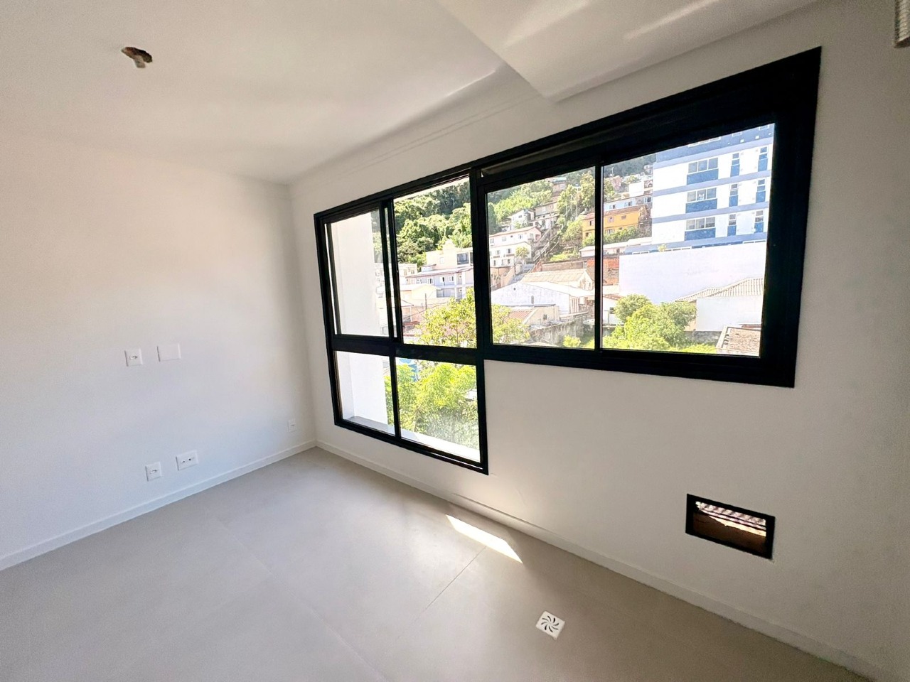 Apartamento[ NumeroQuarto] Centro Florianópolis Boiteux 155: 