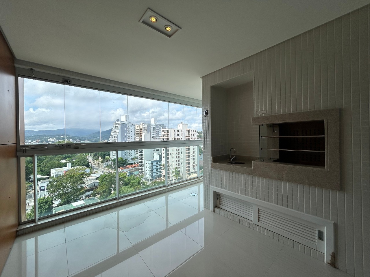 Apartamento[ NumeroQuarto] Agronômica Florianópolis Soprano Hall: 