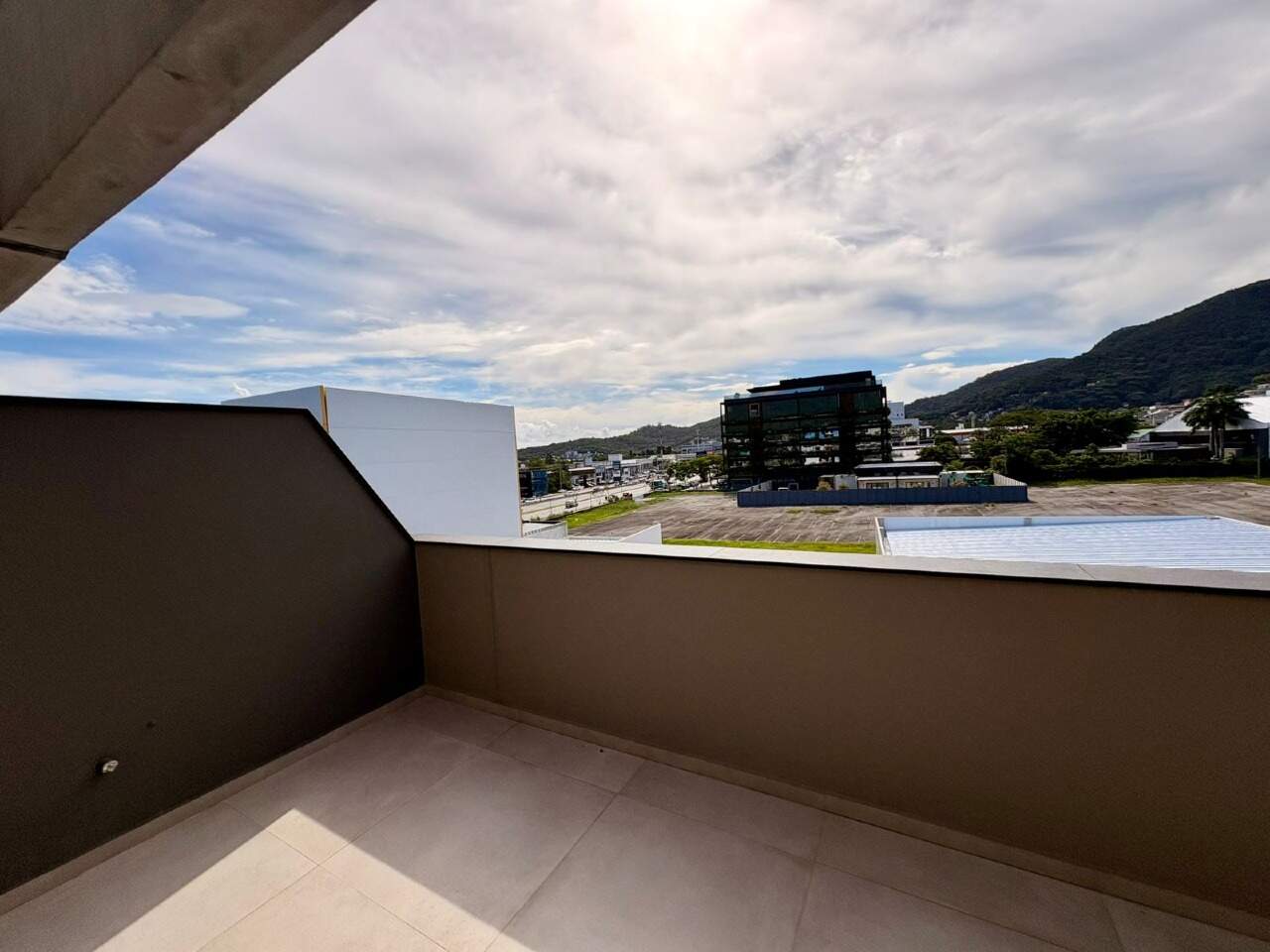 Apartamento[ NumeroQuarto] Saco Grande Florianópolis First: 