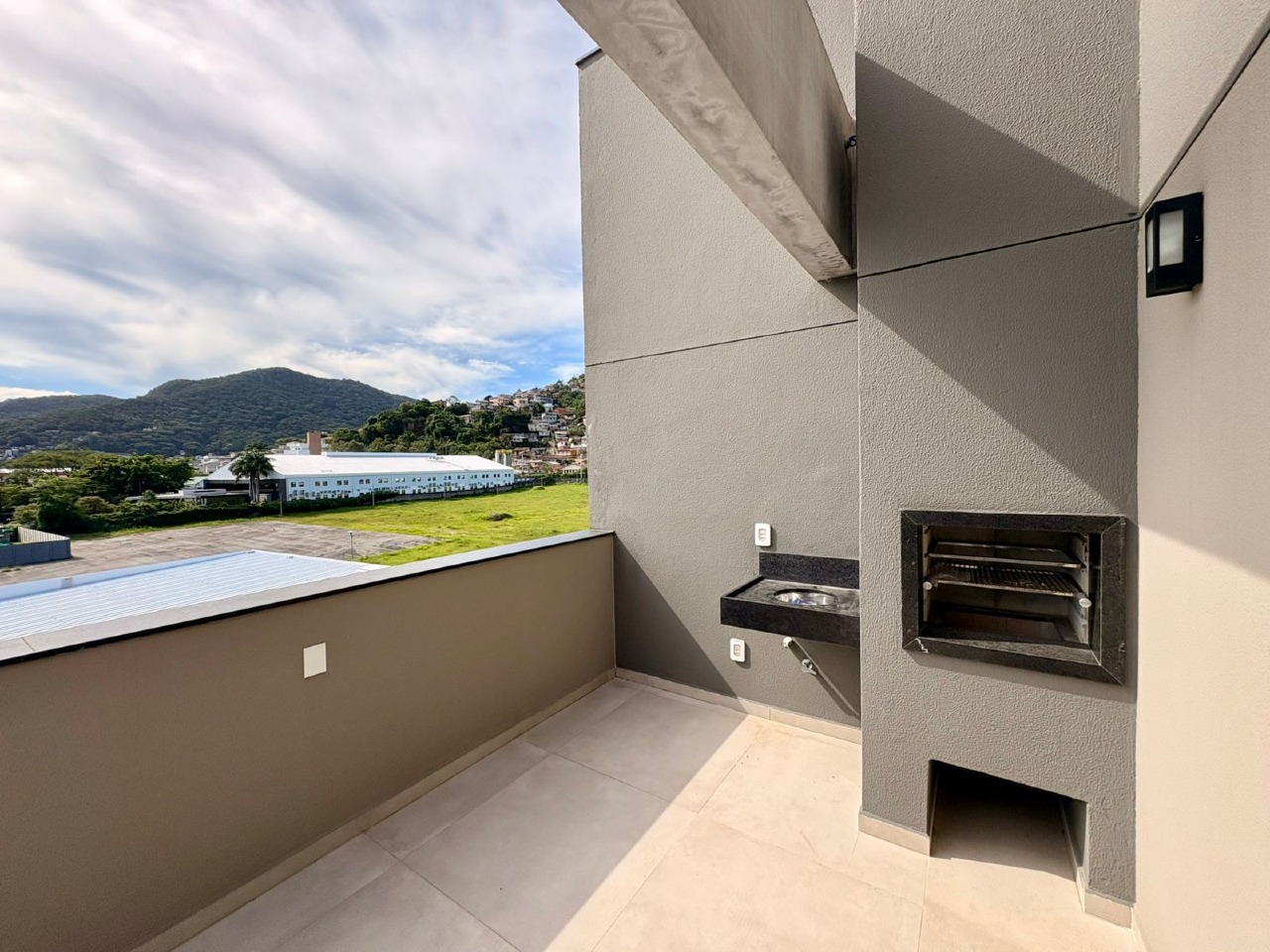 Apartamento[ NumeroQuarto] Saco Grande Florianópolis First: 