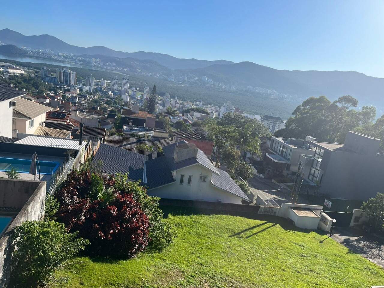 Terreno[ NumeroQuarto] Trindade Florianópolis : 