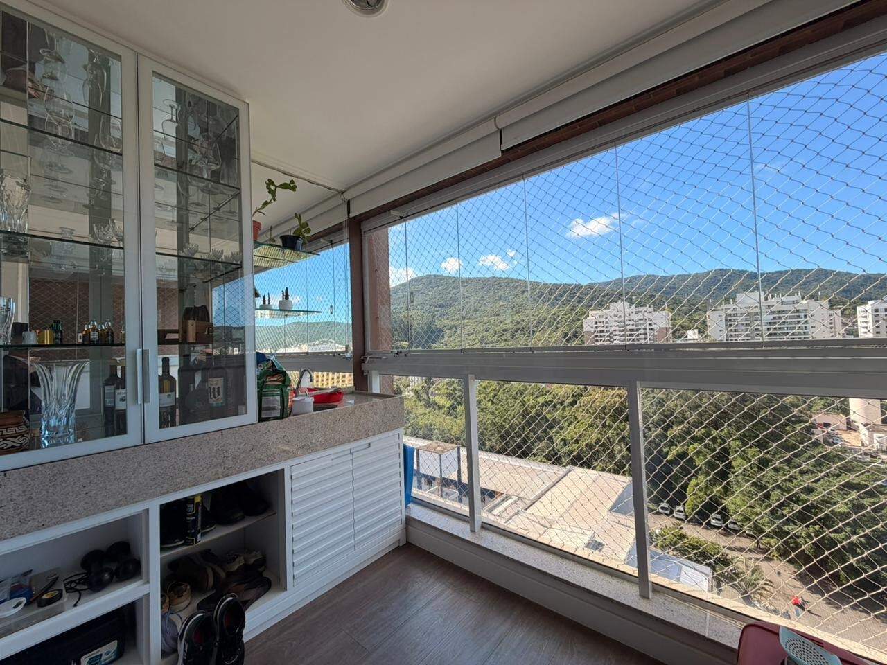 Apartamento[ NumeroQuarto] Itacorubi Florianópolis Biarritz: 