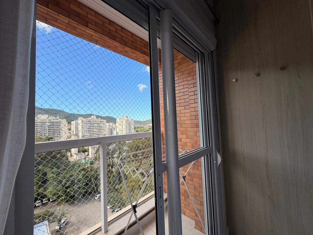 Apartamento[ NumeroQuarto] Itacorubi Florianópolis Biarritz: 