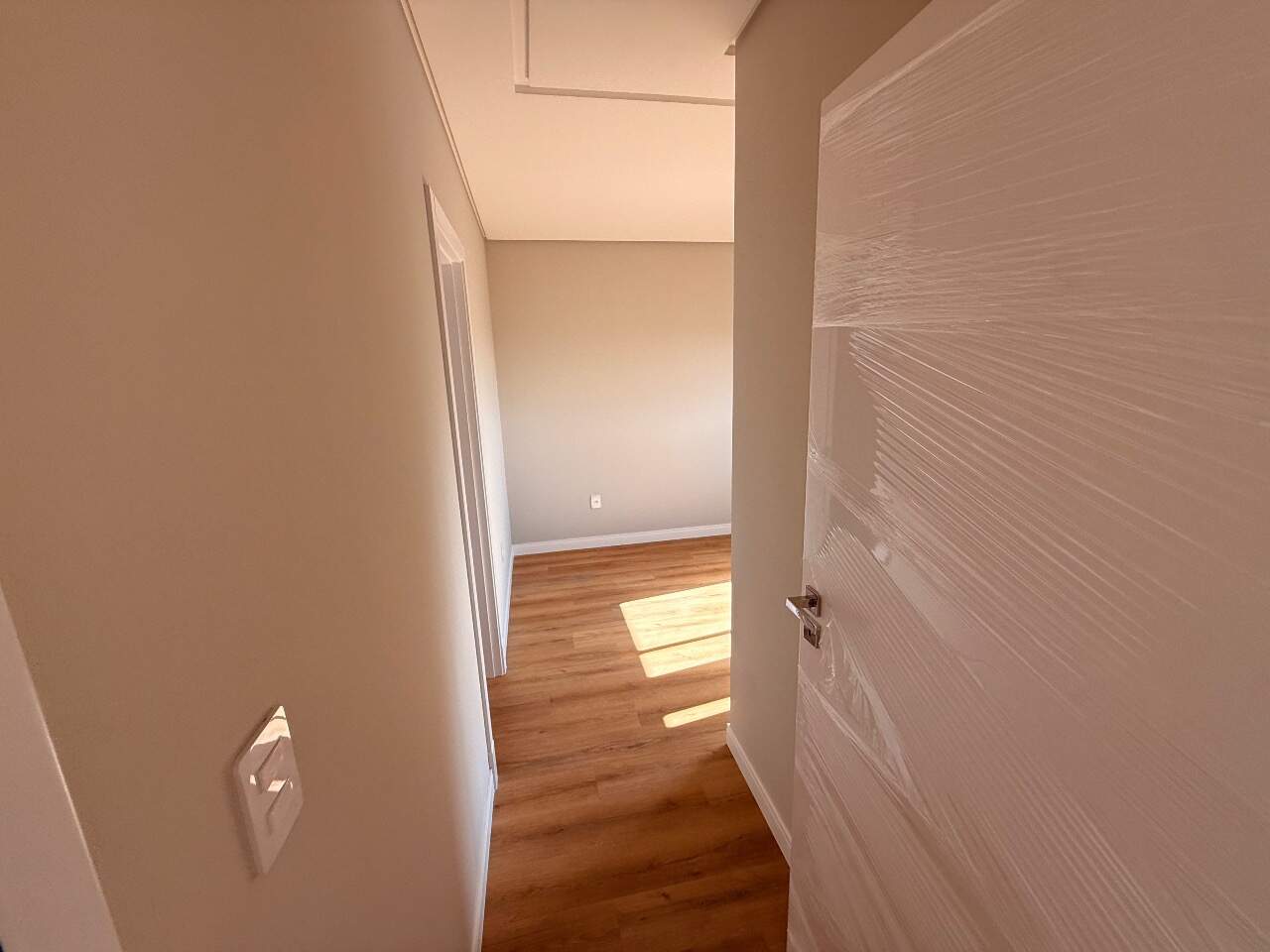 Apartamento 2 quartos em Trindade, Florianópolis | Rafael Moritz: Entrada Suíte