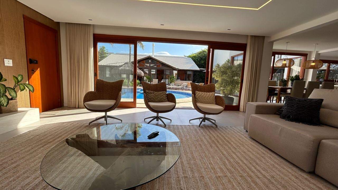 Casa em Condomínio[ NumeroQuarto] Rio Tavares Florianópolis : 