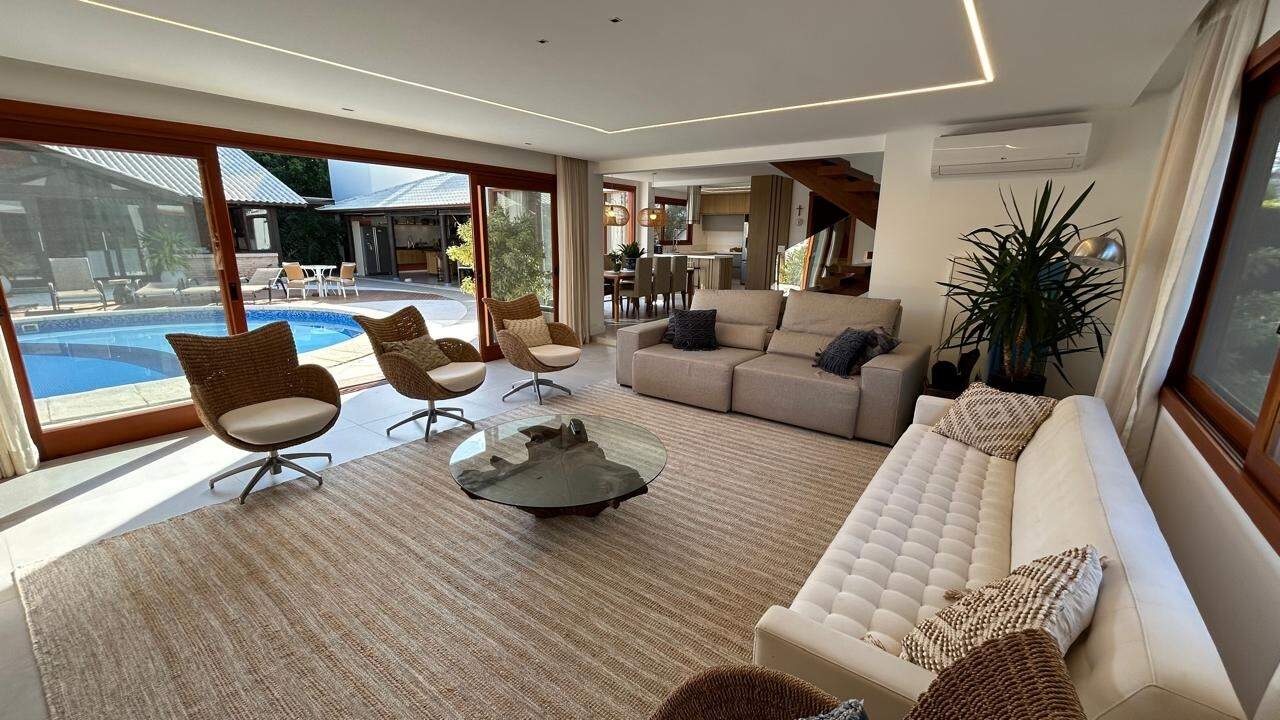 Casa em Condomínio[ NumeroQuarto] Rio Tavares Florianópolis : 