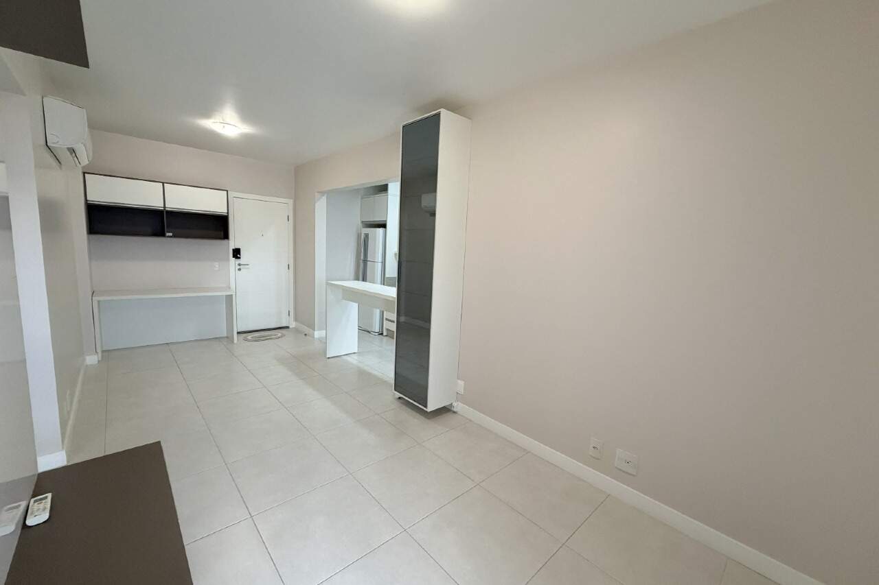 Apartamento[ NumeroQuarto] Itacorubi Florianópolis Plaza Saint Tropez: 