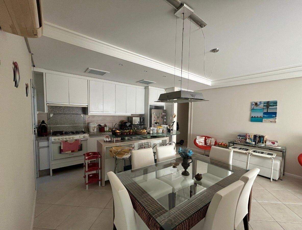 Apartamento[ NumeroQuarto] Jurerê Florianópolis VIllagio di Mare: 
