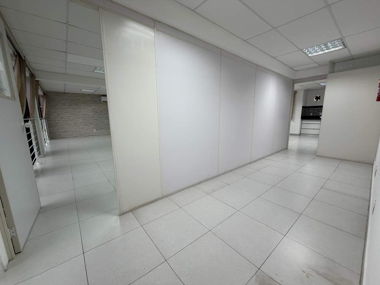Prédio Comercial em Estreito, Florianópolis | : 