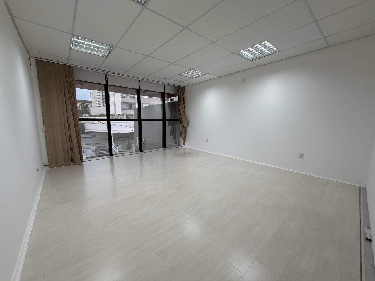 Prédio Comercial em Estreito, Florianópolis | : 