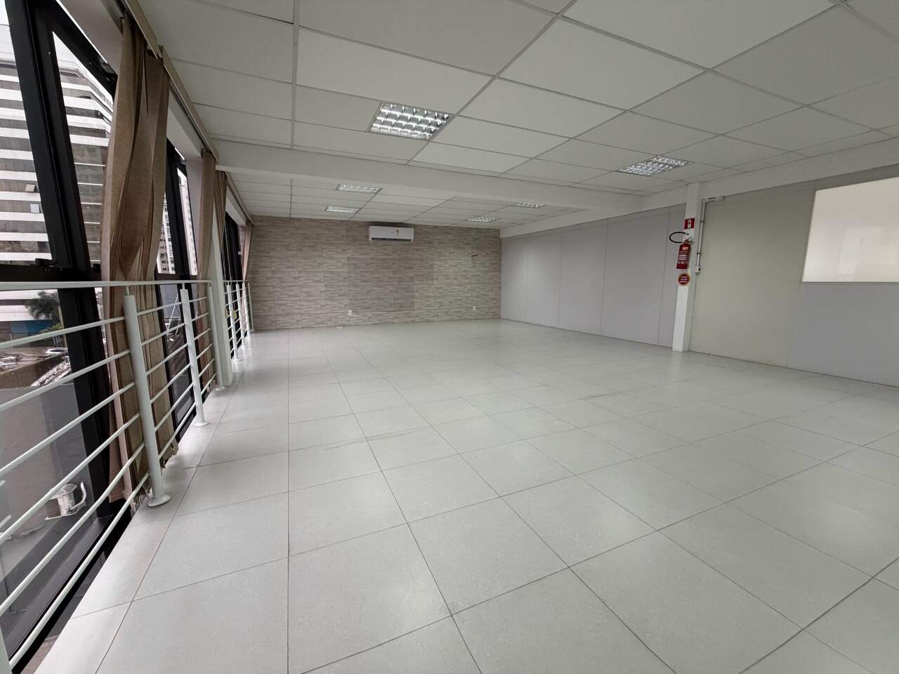 Prédio Comercial em Estreito, Florianópolis | : 