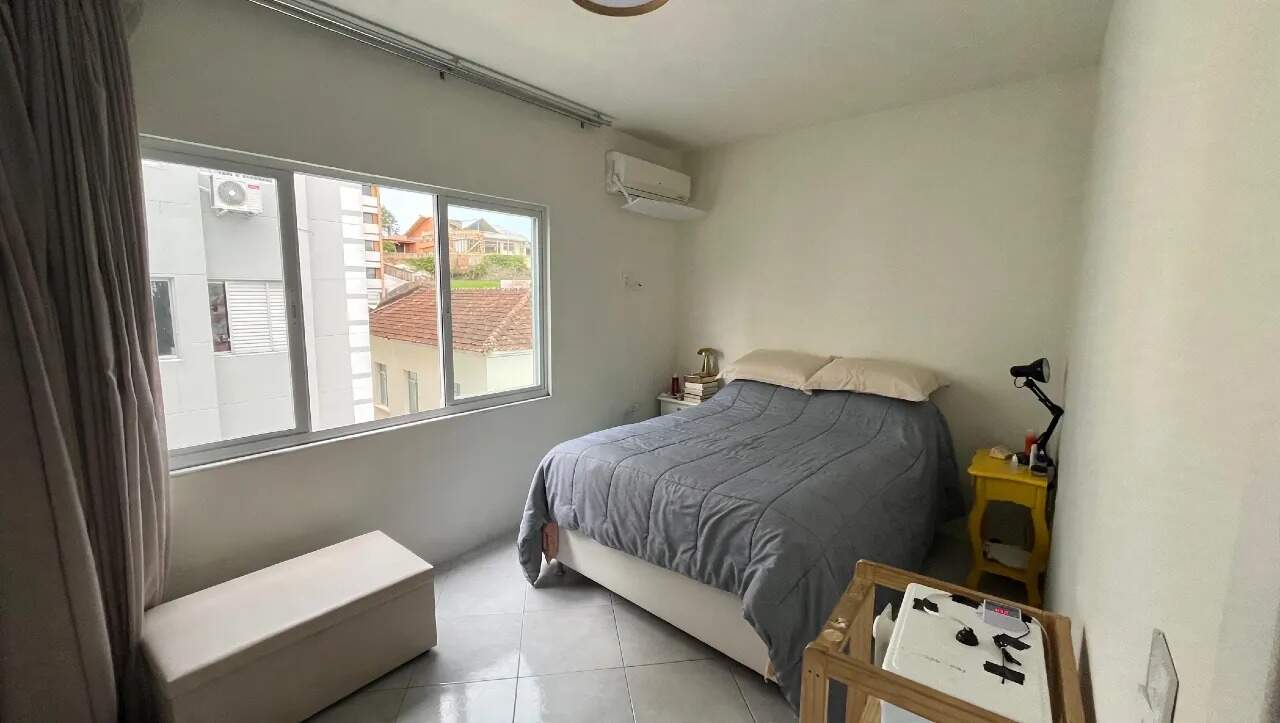 Apartamento 2 quartos em Abraão, Florianópolis | Maria Elizabeth: 