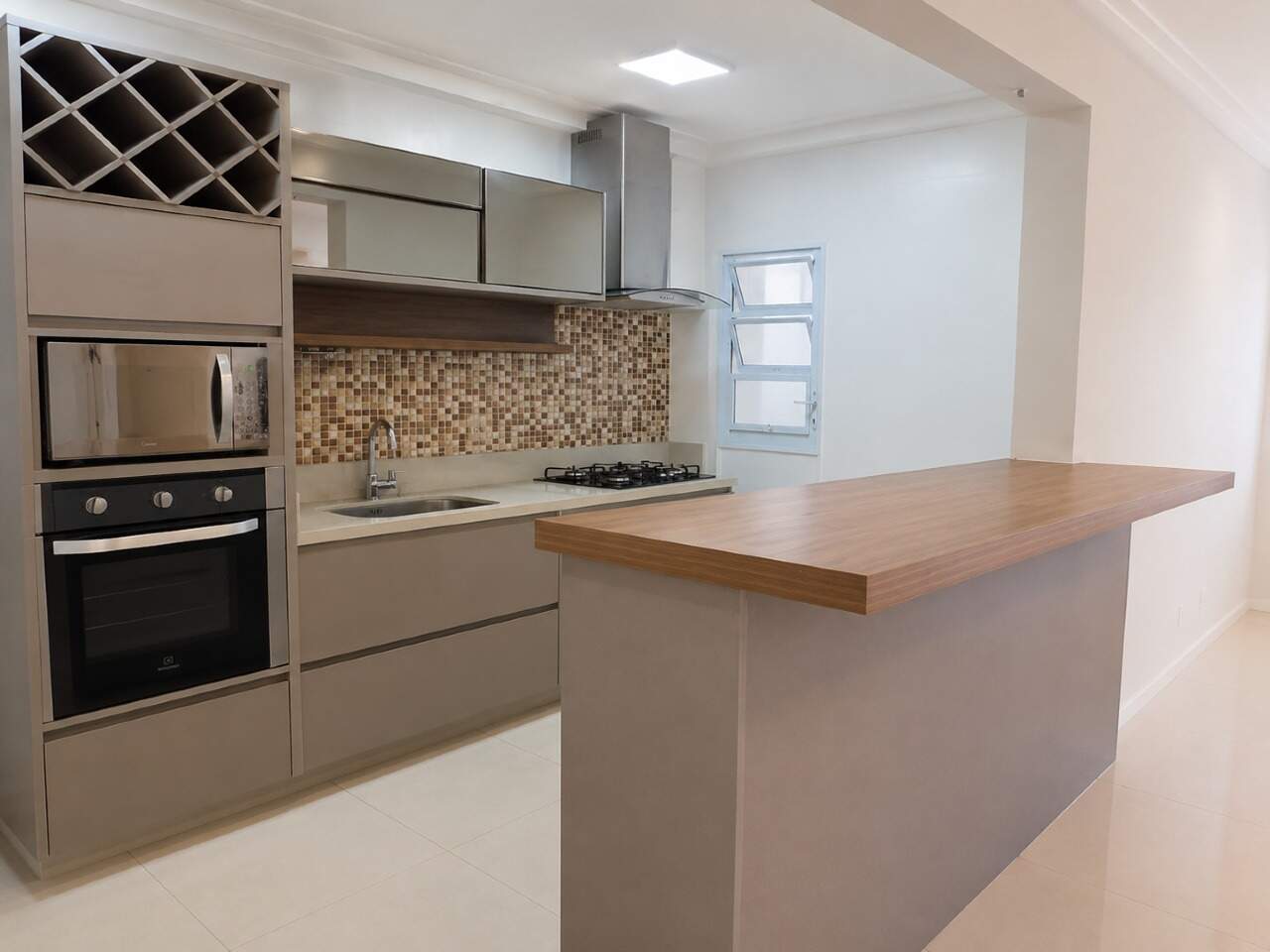 Apartamento[ NumeroQuarto] Coqueiros Florianópolis Villa dos Corais: 