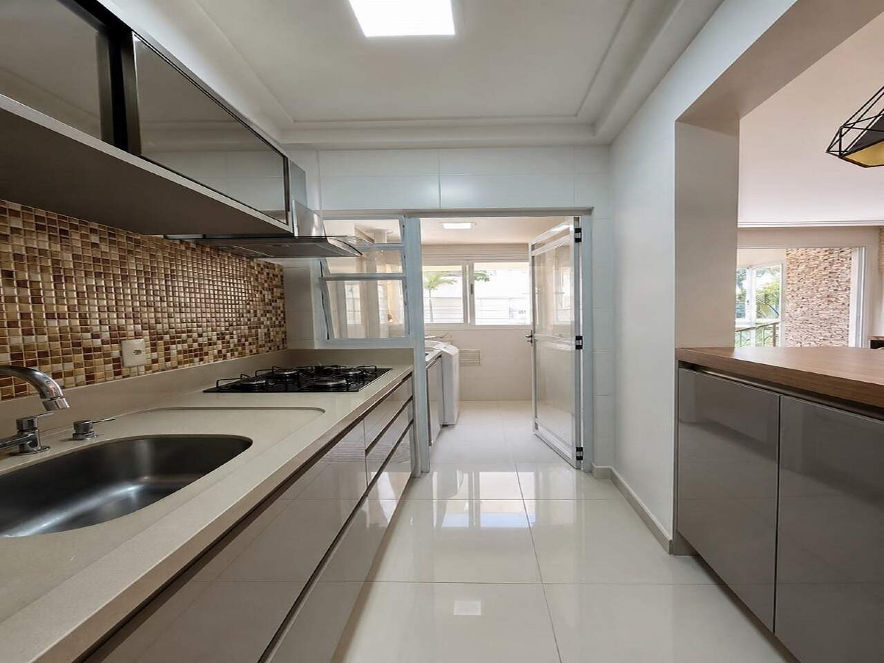 Apartamento[ NumeroQuarto] Coqueiros Florianópolis Villa dos Corais: 