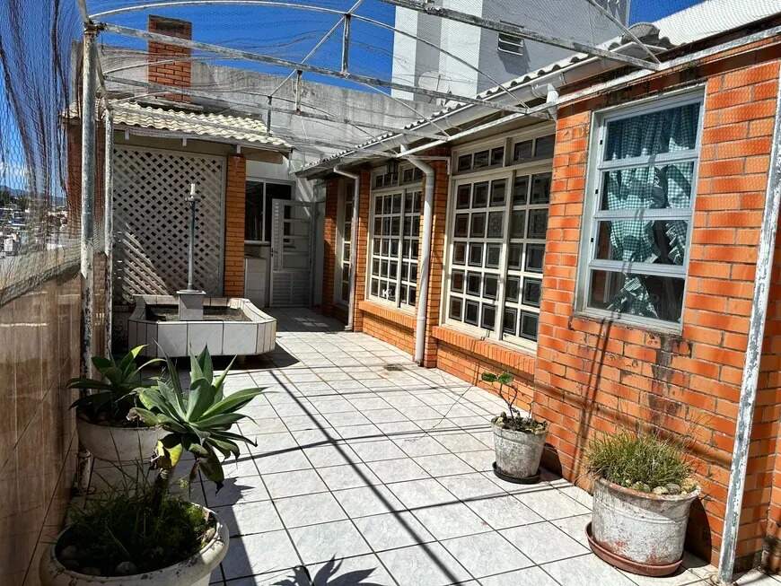 Cobertura[ NumeroQuarto] Estreito Florianópolis Angra dos Reis: 