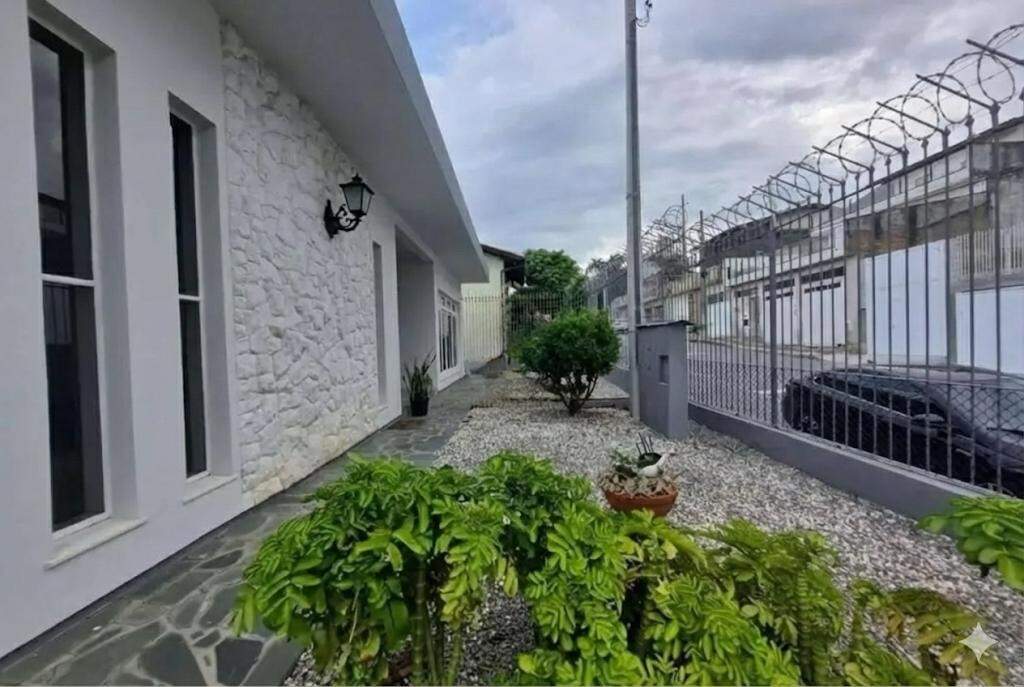 Casa 4 quartos em Barreiros, São José | : 