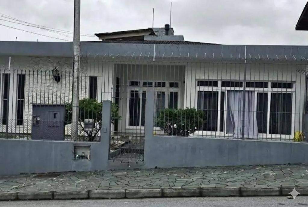 Casa 4 quartos em Barreiros, São José | : 