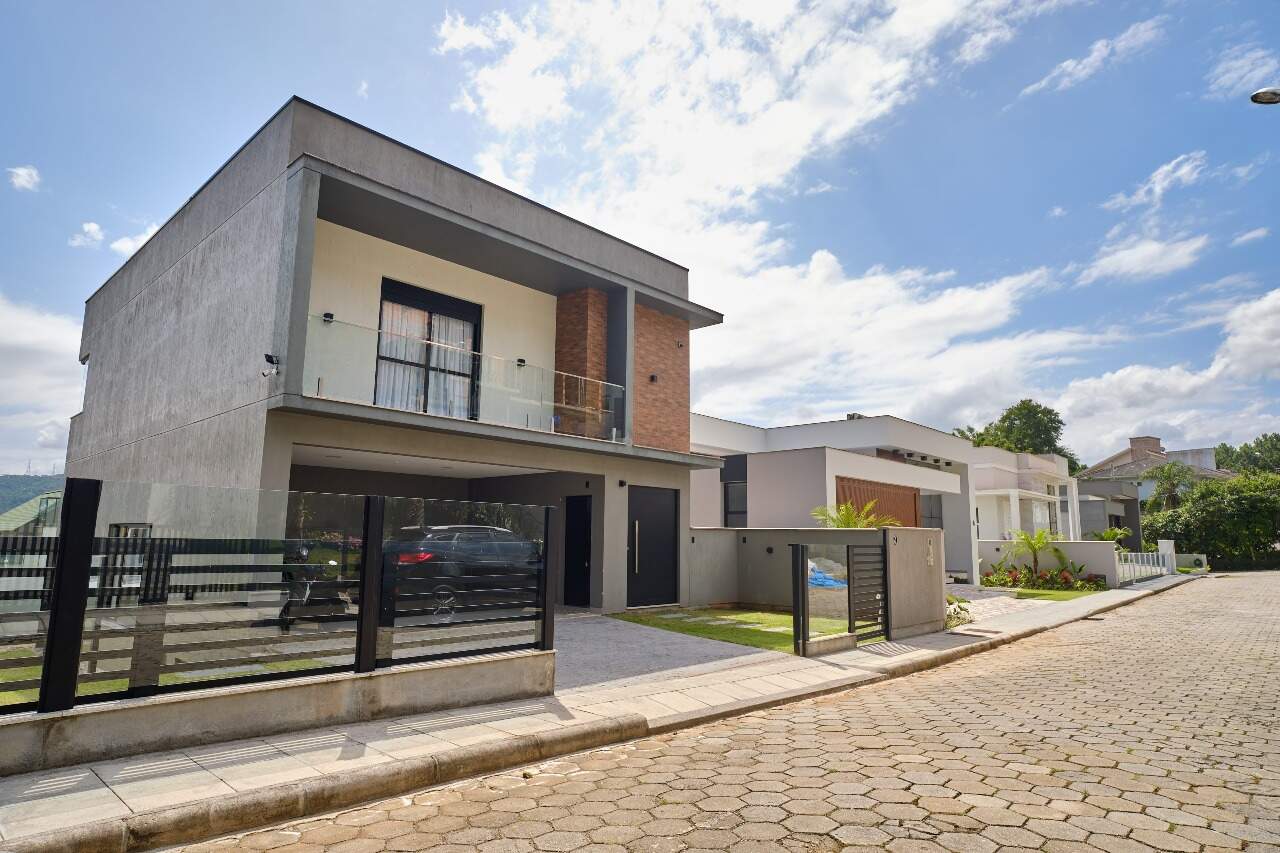Casa em Condomínio 4 quartos em Itacorubi, Florianópolis | Jardim Itália V: 