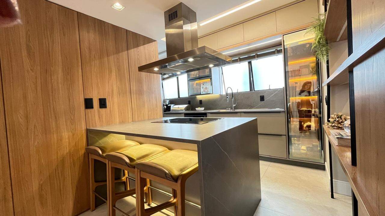 Apartamento 4 quartos em Centro, Florianópolis | Nila Cherem: 
