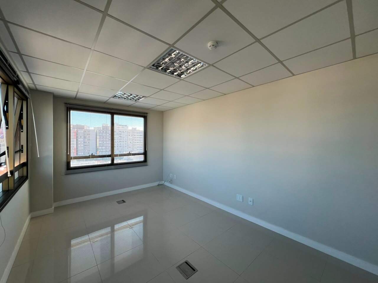 Sala em Centro, Florianópolis | Vintage Executive Center: 