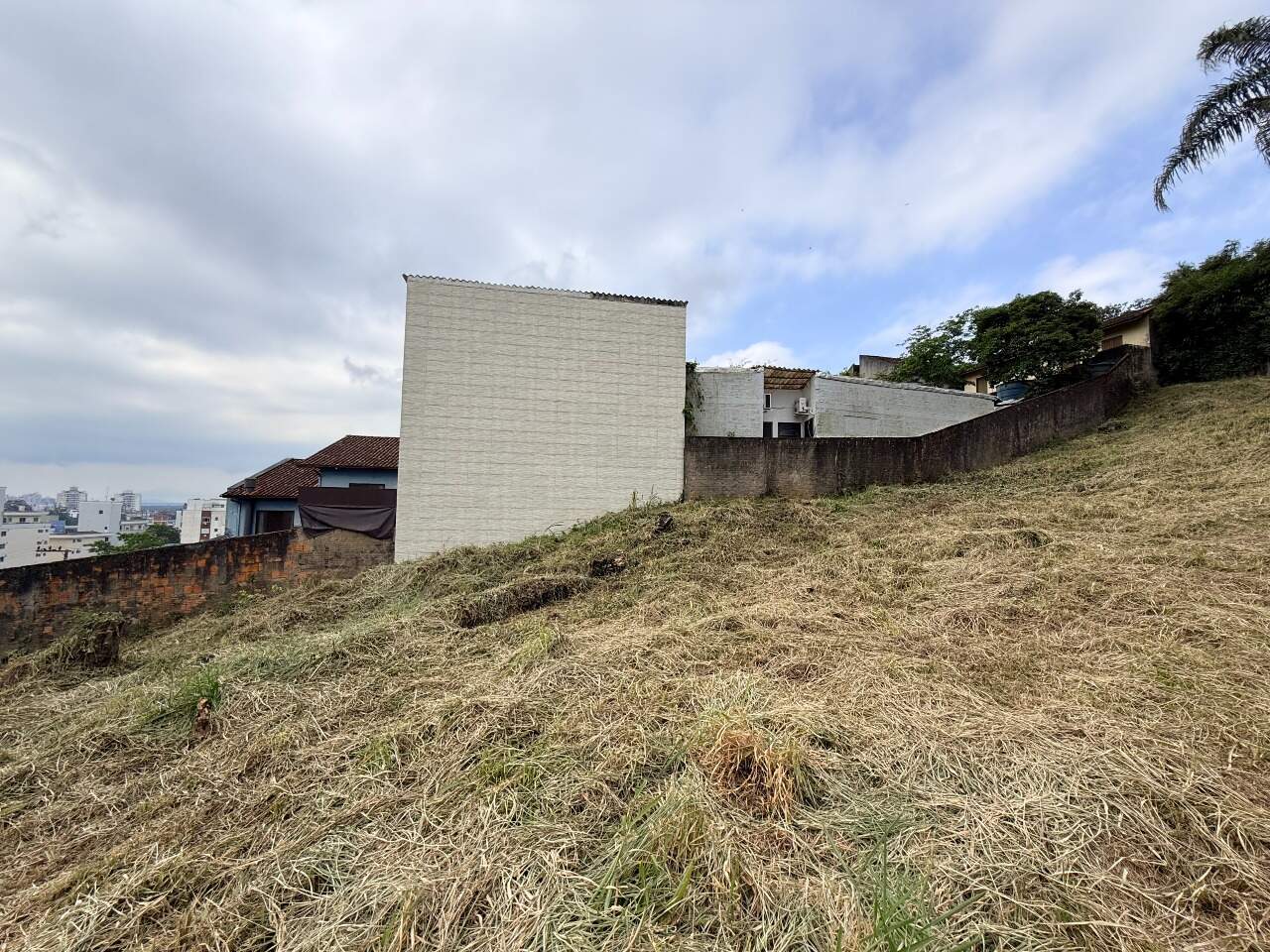 Terreno em Córrego Grande, Florianópolis | Condomínio Horizontal Residencial dos Araquas: 