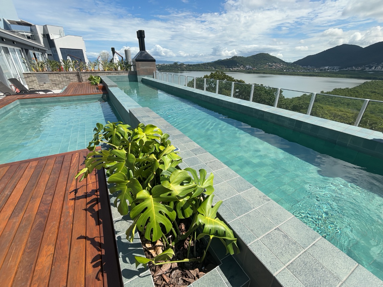 Apartamento[ NumeroQuarto] João Paulo Florianópolis Infiniti Home View: 