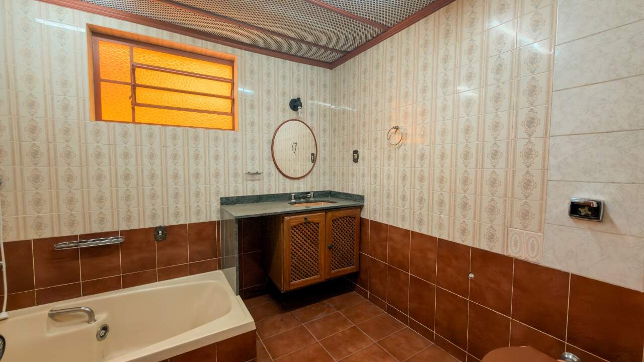 Casa à venda no Jardim Mercedes: 