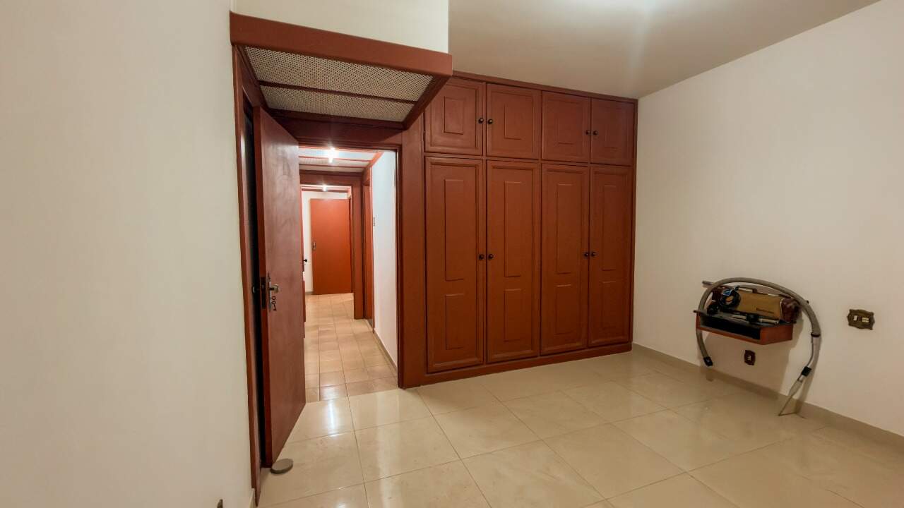 Casa à venda no Jardim Mercedes: 