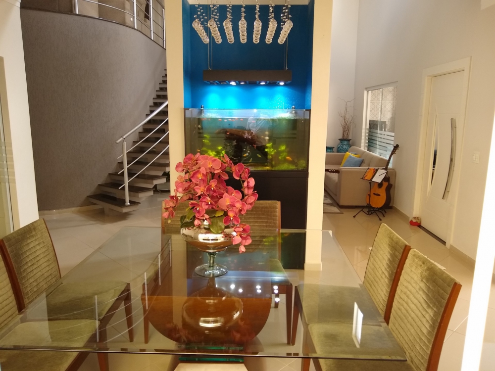 Casa em Condomínio à venda no Residencial Jardim dos Ipês: 17688113700.jpg