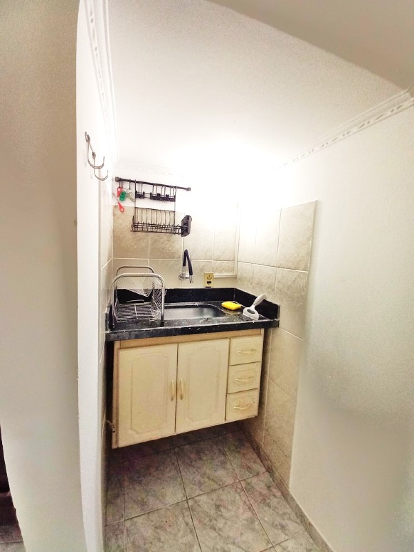 Kitnet para aluguel no Vila Santa Lúcia: 