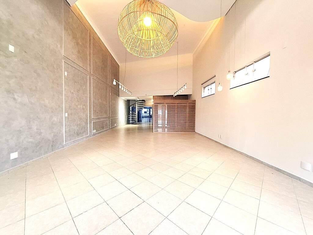 Loja / Salão / Ponto Comercial para aluguel no Centro: 