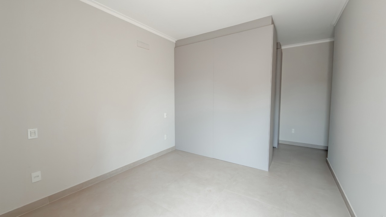 Casa em Condomínio à venda no Parque Residencial Roland: 