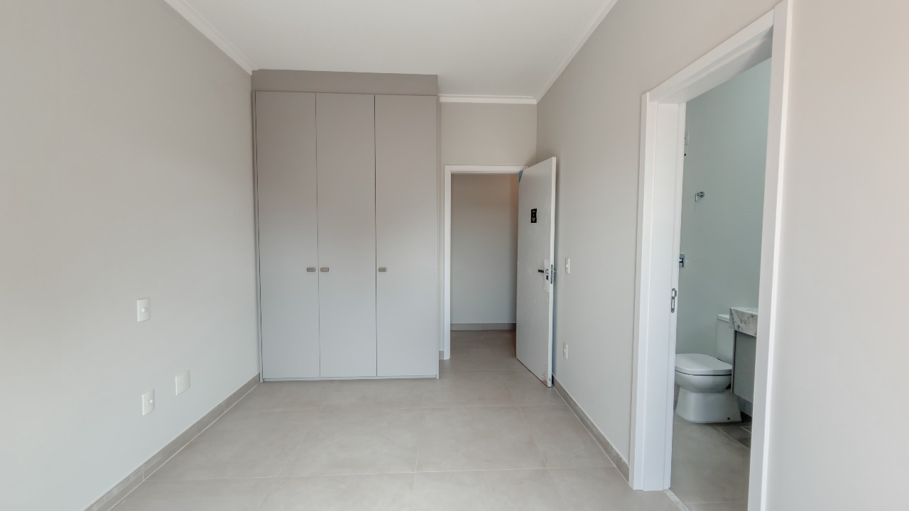 Casa em Condomínio à venda no Parque Residencial Roland: 