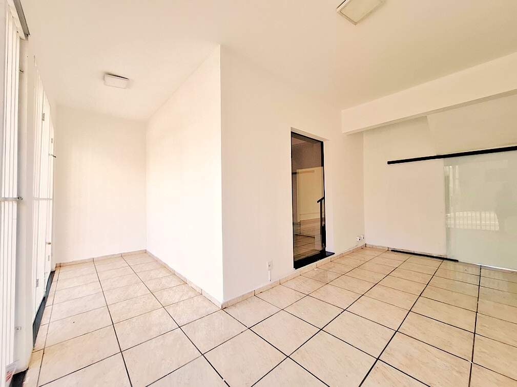 Casa Comercial para aluguel no Centro: 