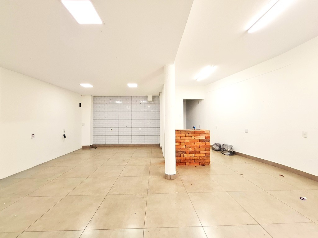 Loja / Salão / Ponto Comercial para aluguel no Centro: 