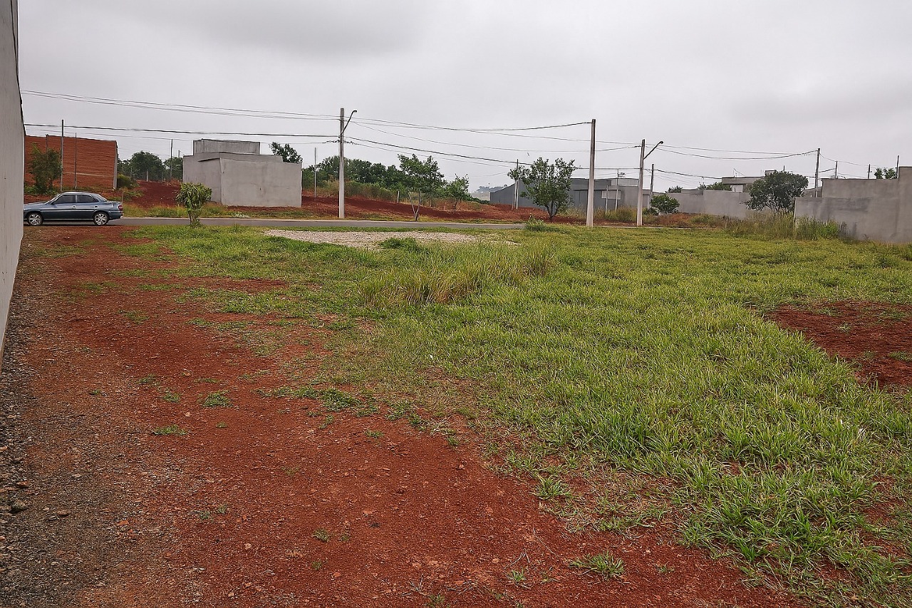 Terreno à venda no Jardim Campo Verde II: 